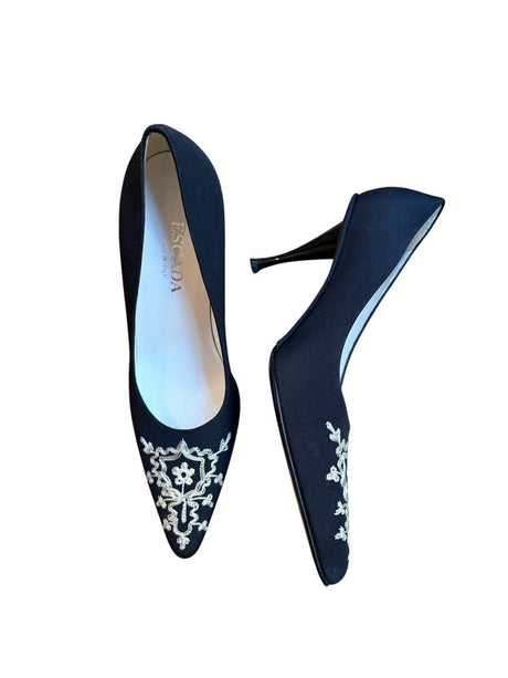 Escada black and white embroidery heels (6.5B)