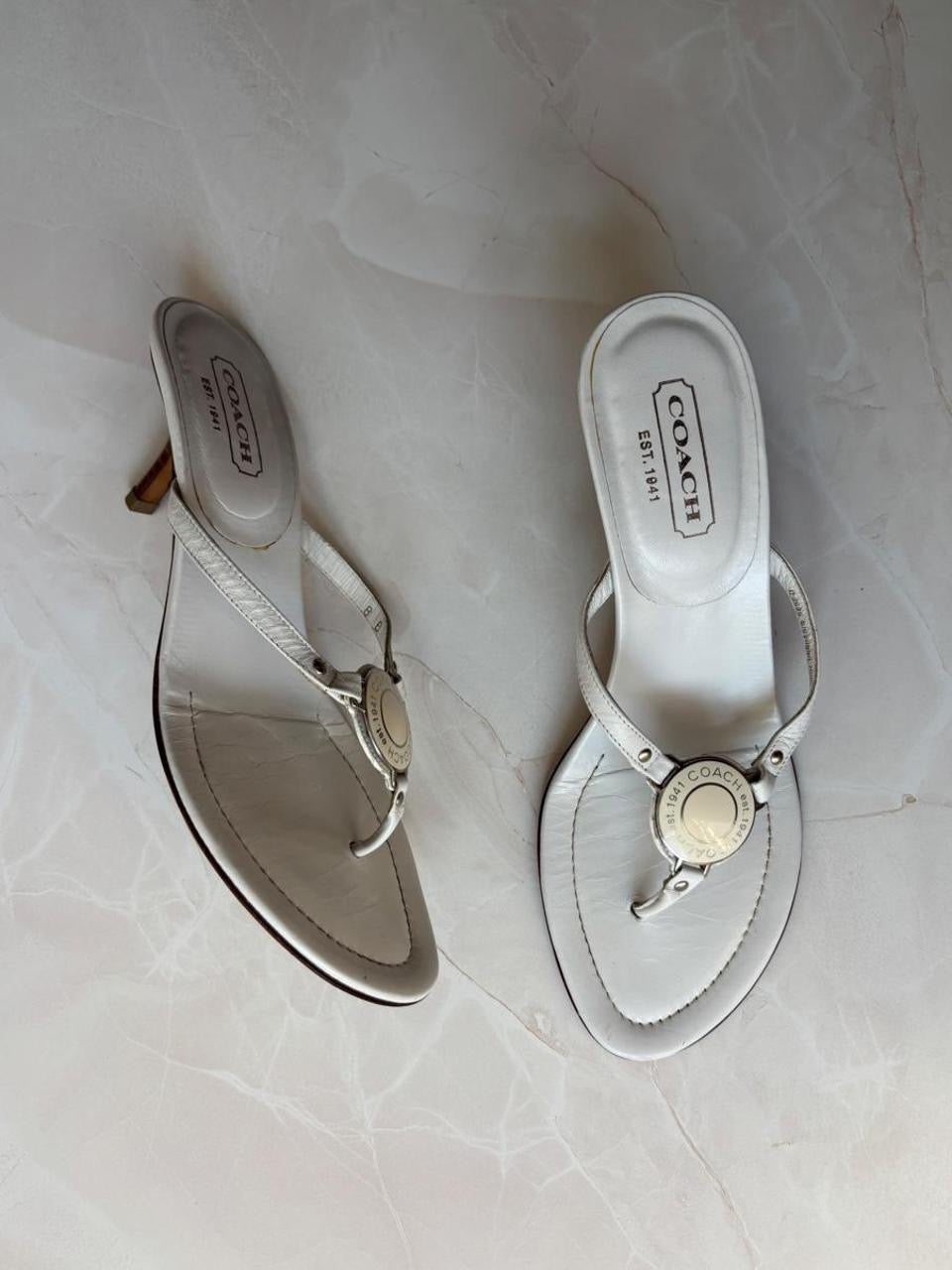 Coach US 8 White Leather Thong Sandal