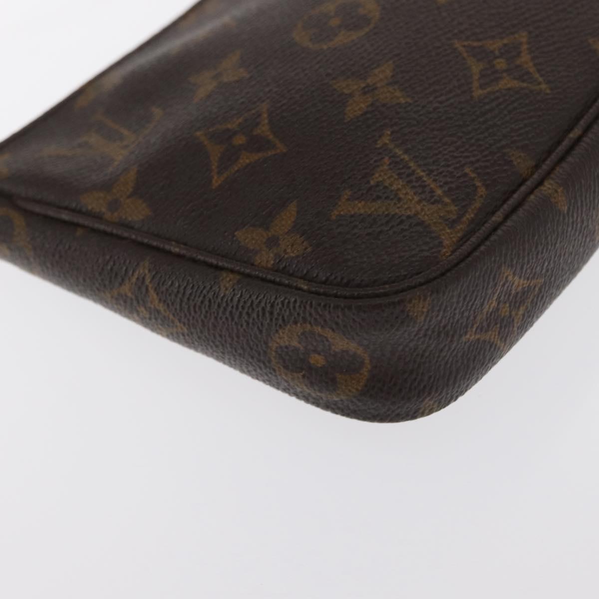 #8 Louis Vuitton Monogram Pochette
