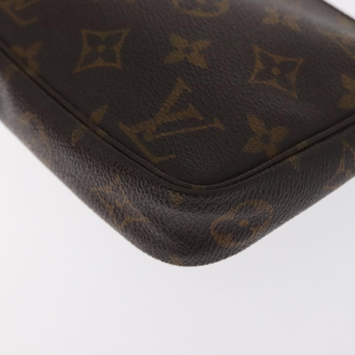 #8 Louis Vuitton Monogram Pochette