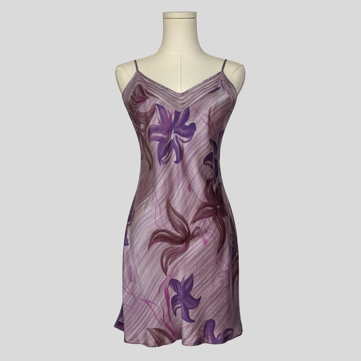 Mesh neckline slip in purple floral