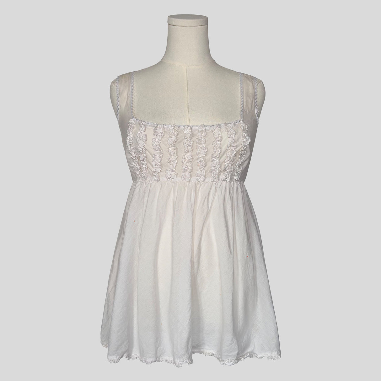 Country ruffled babydoll dress in white