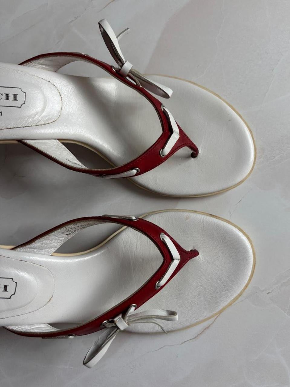Coach US 7.5 White Leather Red Thong Sandal