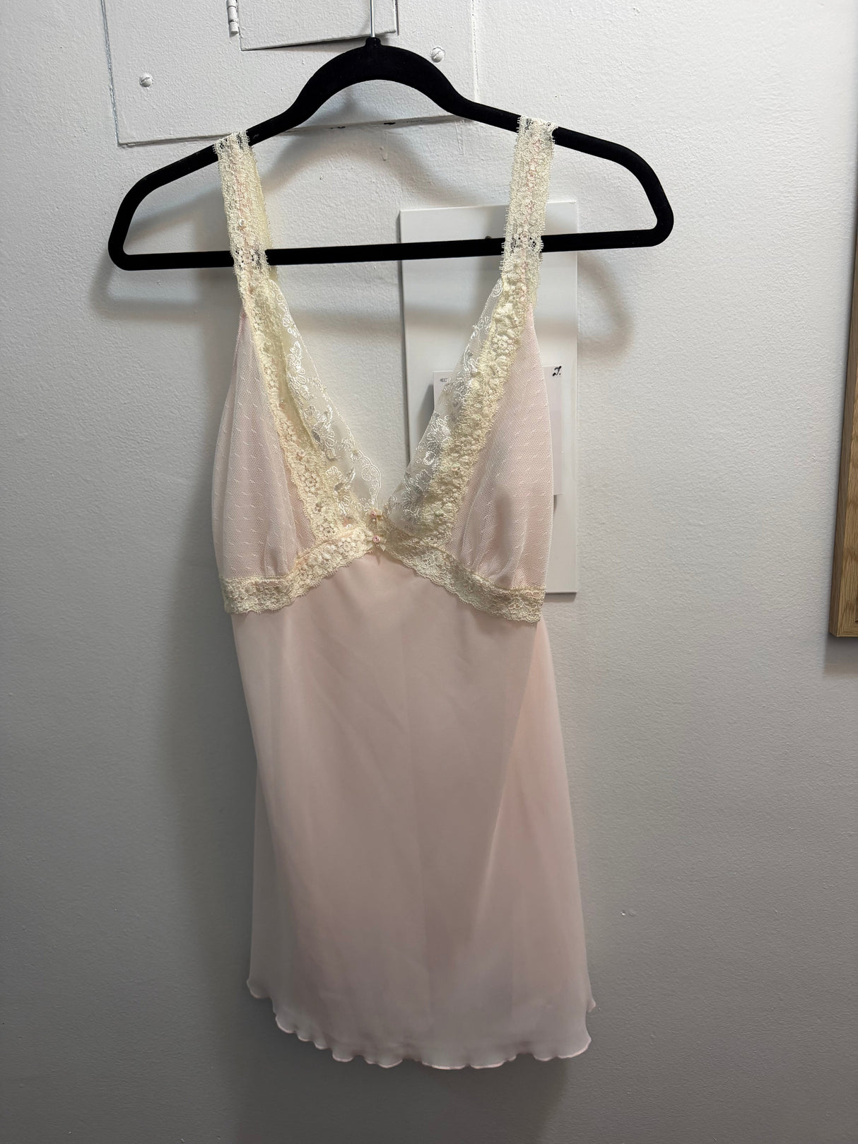 Lacy pink tank with white lace trim and roses