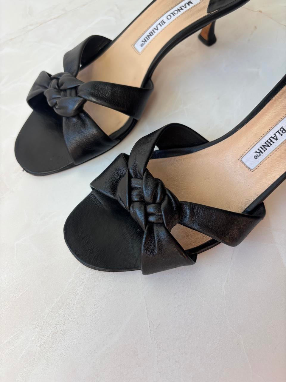 Manolo Blahnik EU 39.5 Black Leather Braided Knot Kitten Heel Sandal