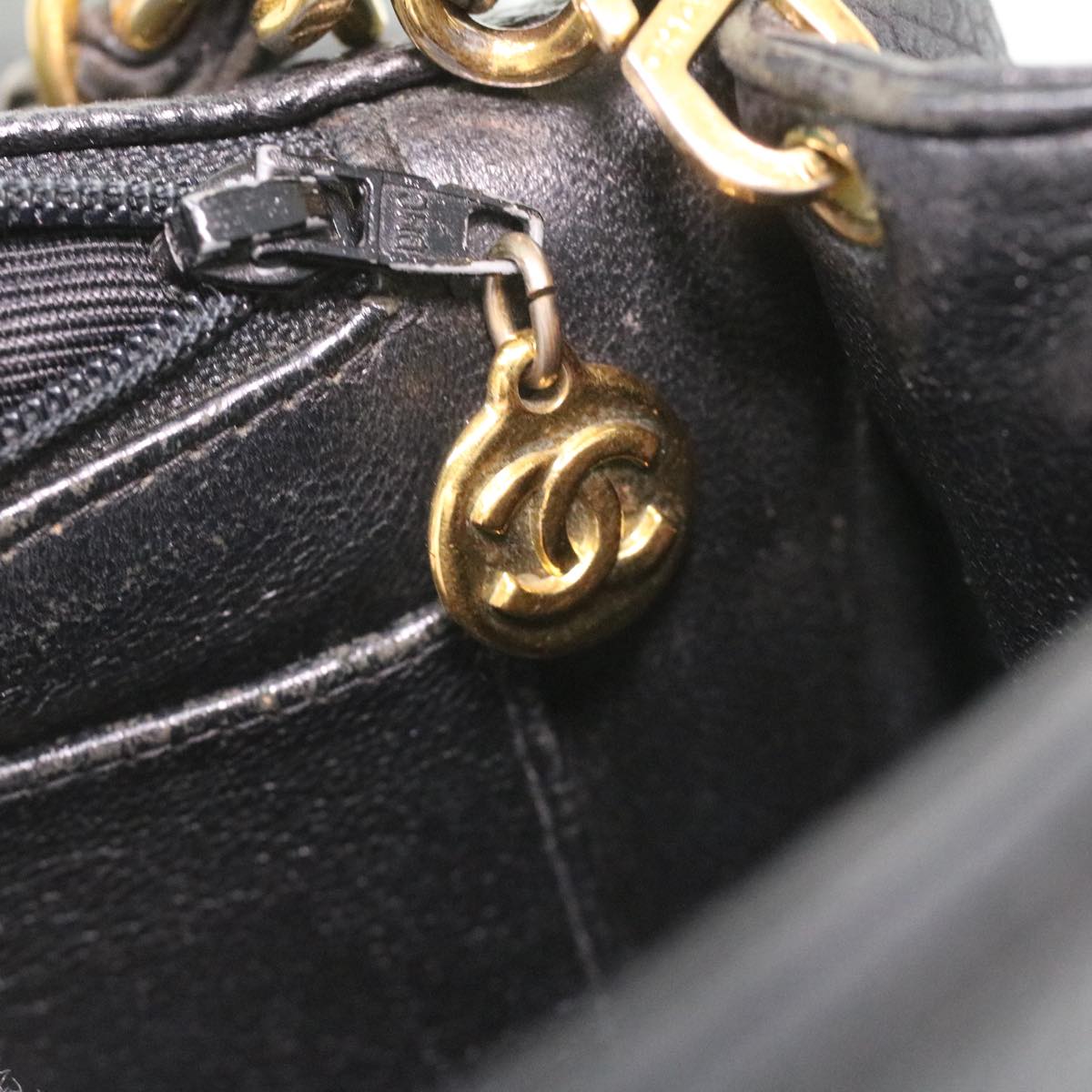 #53 Chanel Big Matelasse Turn Lock Shoulder Bag Caviar Skin Black