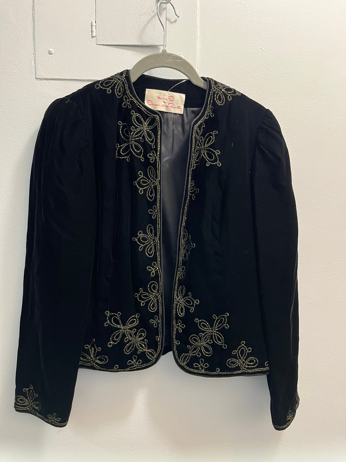 Vintage Oscar de La Renta Velvet Blazer with Gold Embroidered Detail size 6