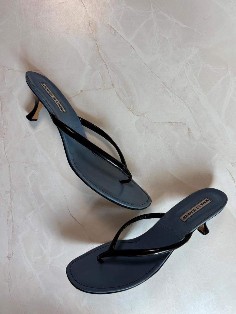 Manolo Blahnik EU 42 Black Patent Leather Thong Sandal