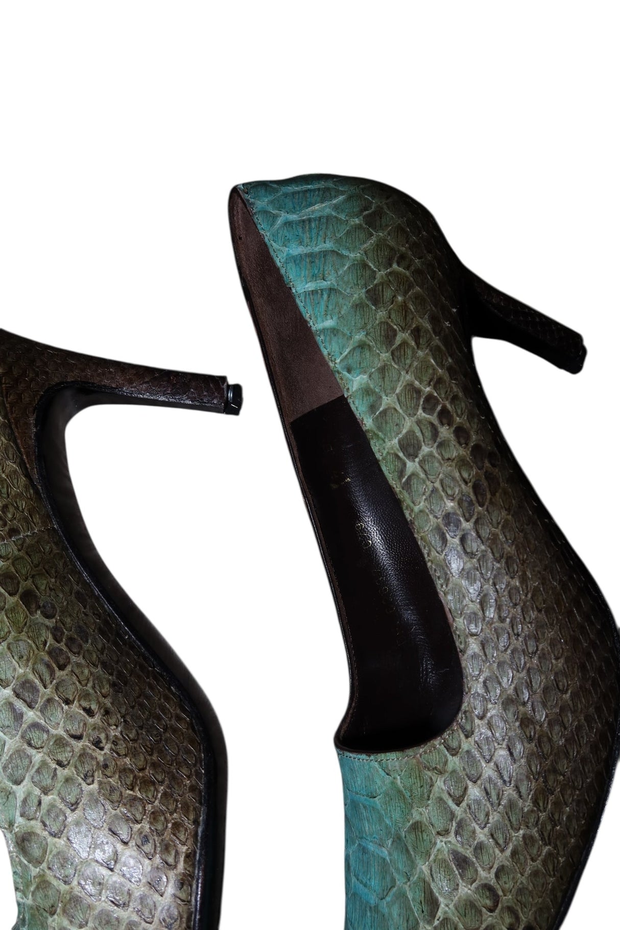 Salvatore Ferragamo blue python heels (7)