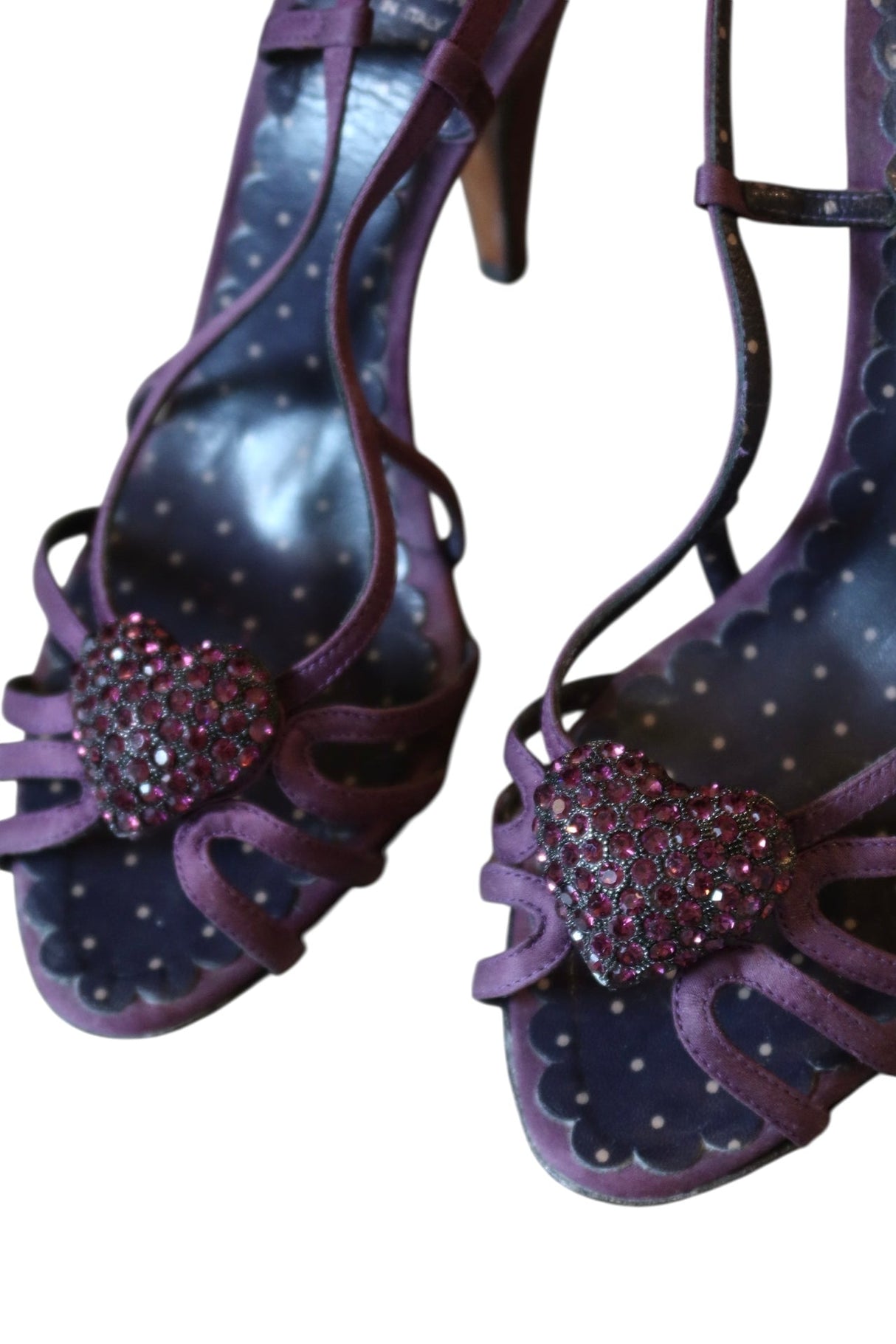 Moschino purple heels with rhinestone heart (37)