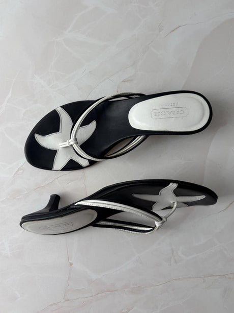 Coach US 8.5 Black and White Leather Open Toe Thong Sandal