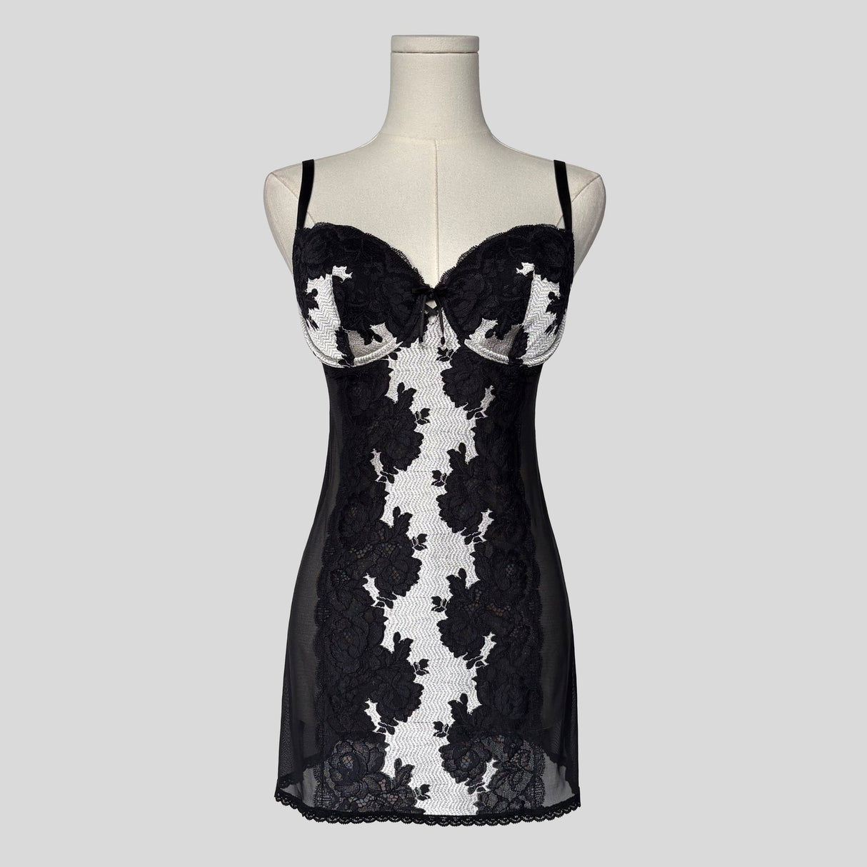 Lace underwire chemise