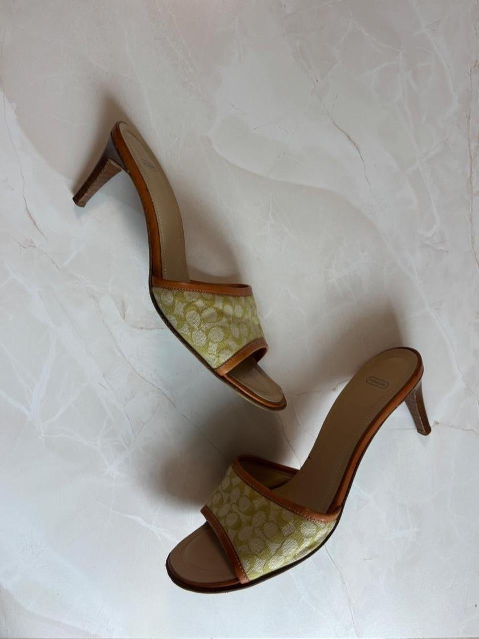 Coach US 8.5 Apple Green Signature C Monogram Canvas Open Toe Kitten Heel