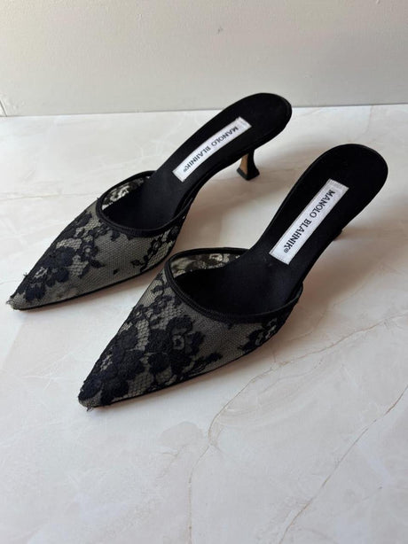 Manolo Blahnik EU 36 Black Lace Pointed Toe Mule