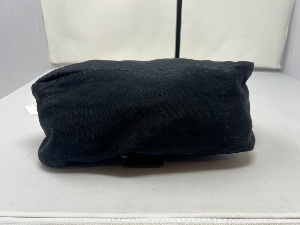 #69 Fendi Mamma Baguette Black neoprene Leather