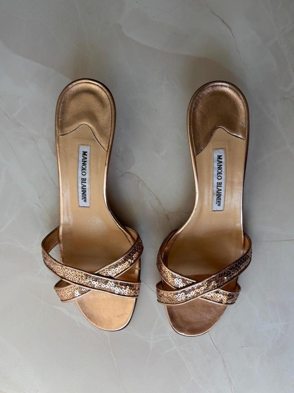 Manolo Blahnik EU 39.5 Rose Gold Sequin Strap Sandal