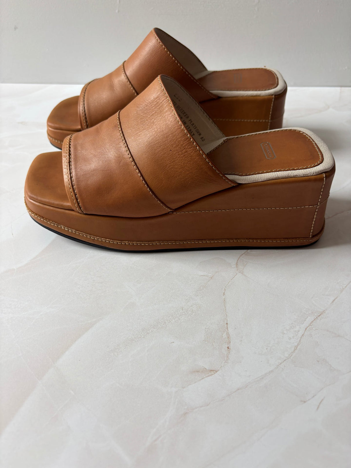 Coach US 5.5 Tan Leather Square Toe Slide Sandal