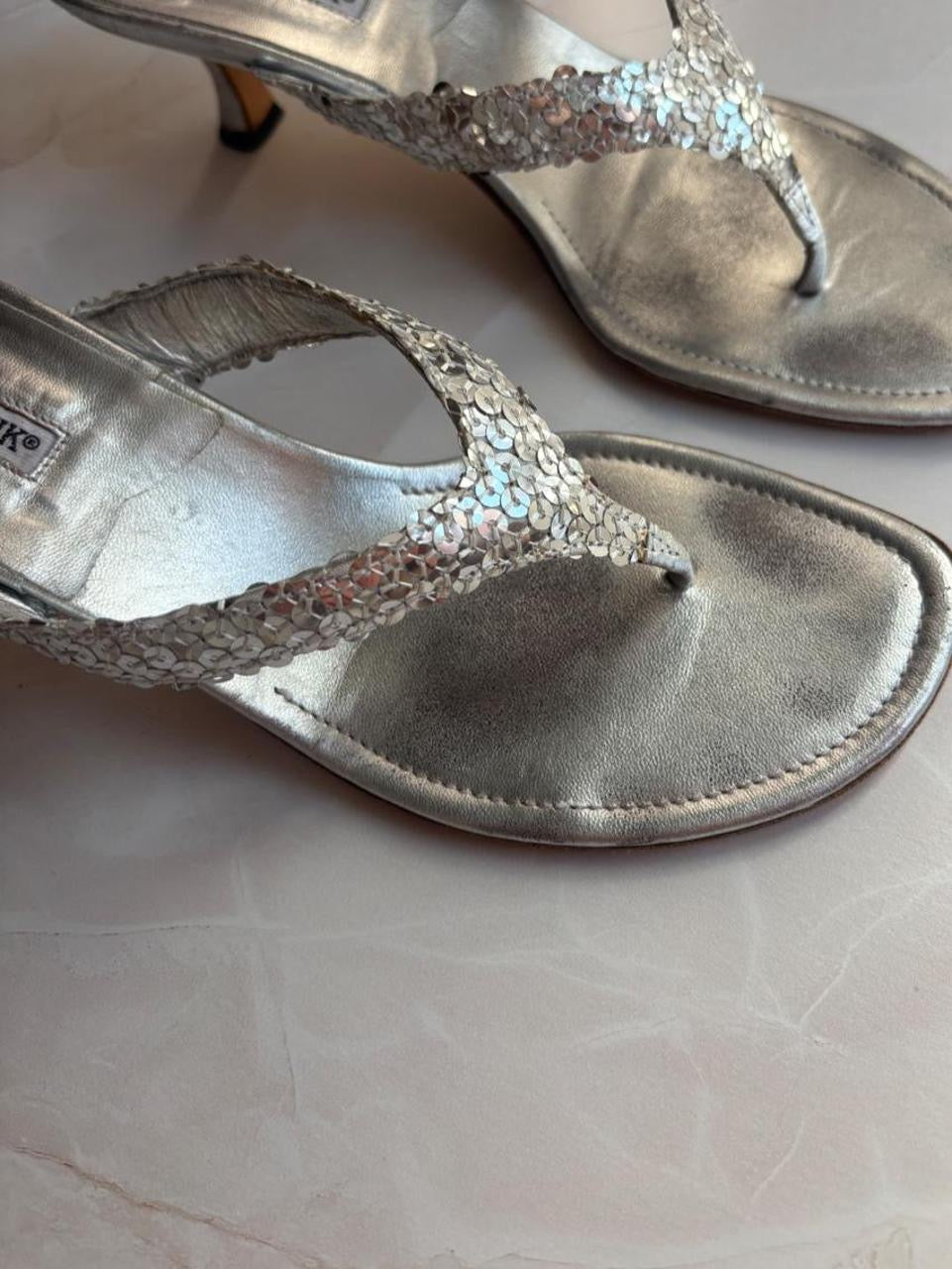 Manolo Blahnik EU 37.5 Silver Leather Thong Sandal