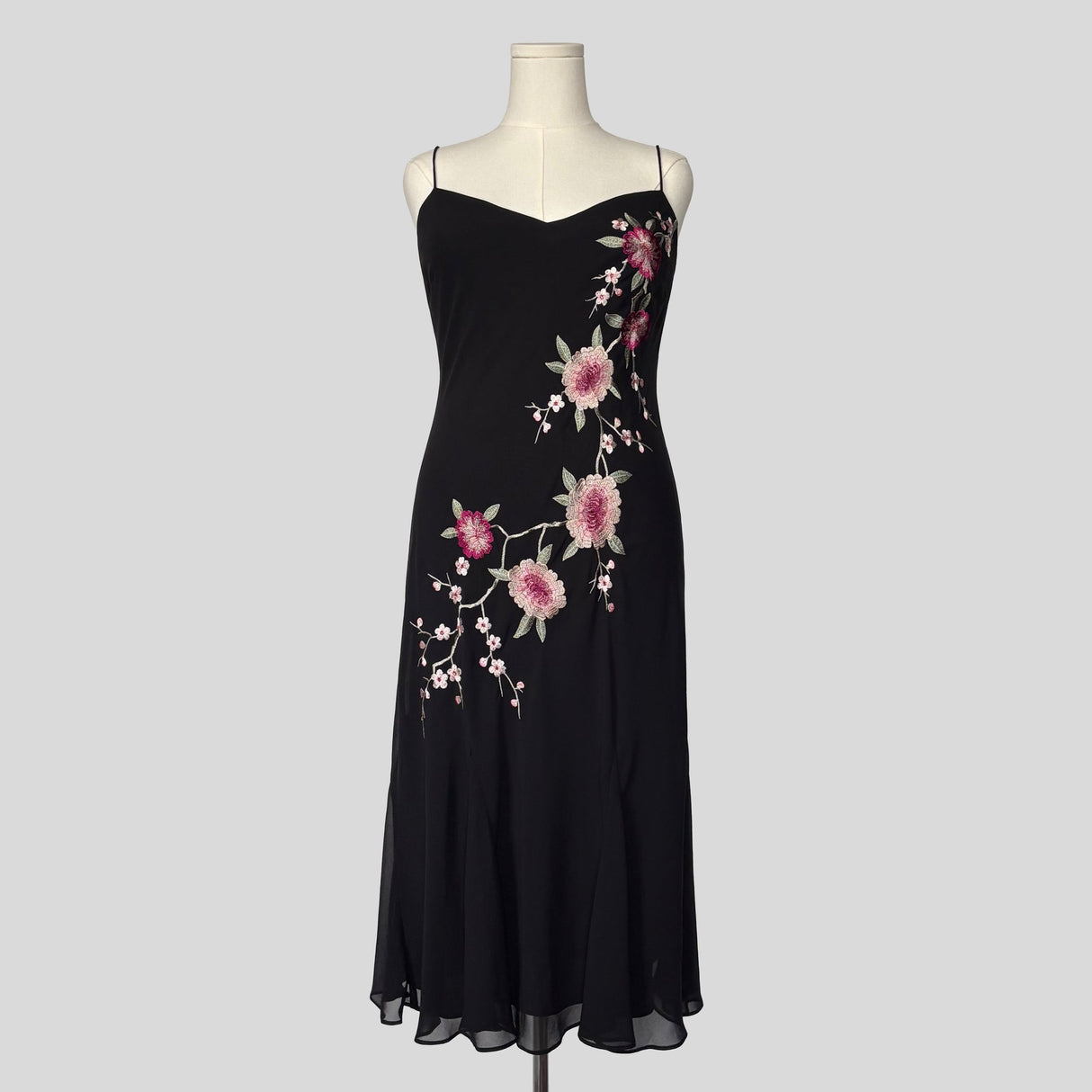 Embroidered floral midi dress