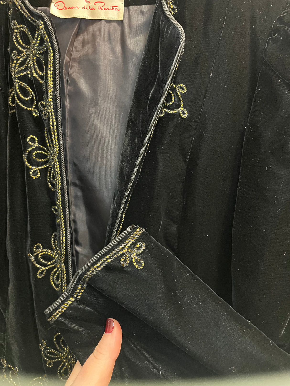 Vintage Oscar de La Renta Velvet Blazer with Gold Embroidered Detail size 6