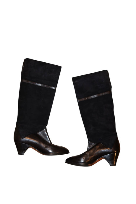 Gucci black suede and leather boots with gold buckle details (37)