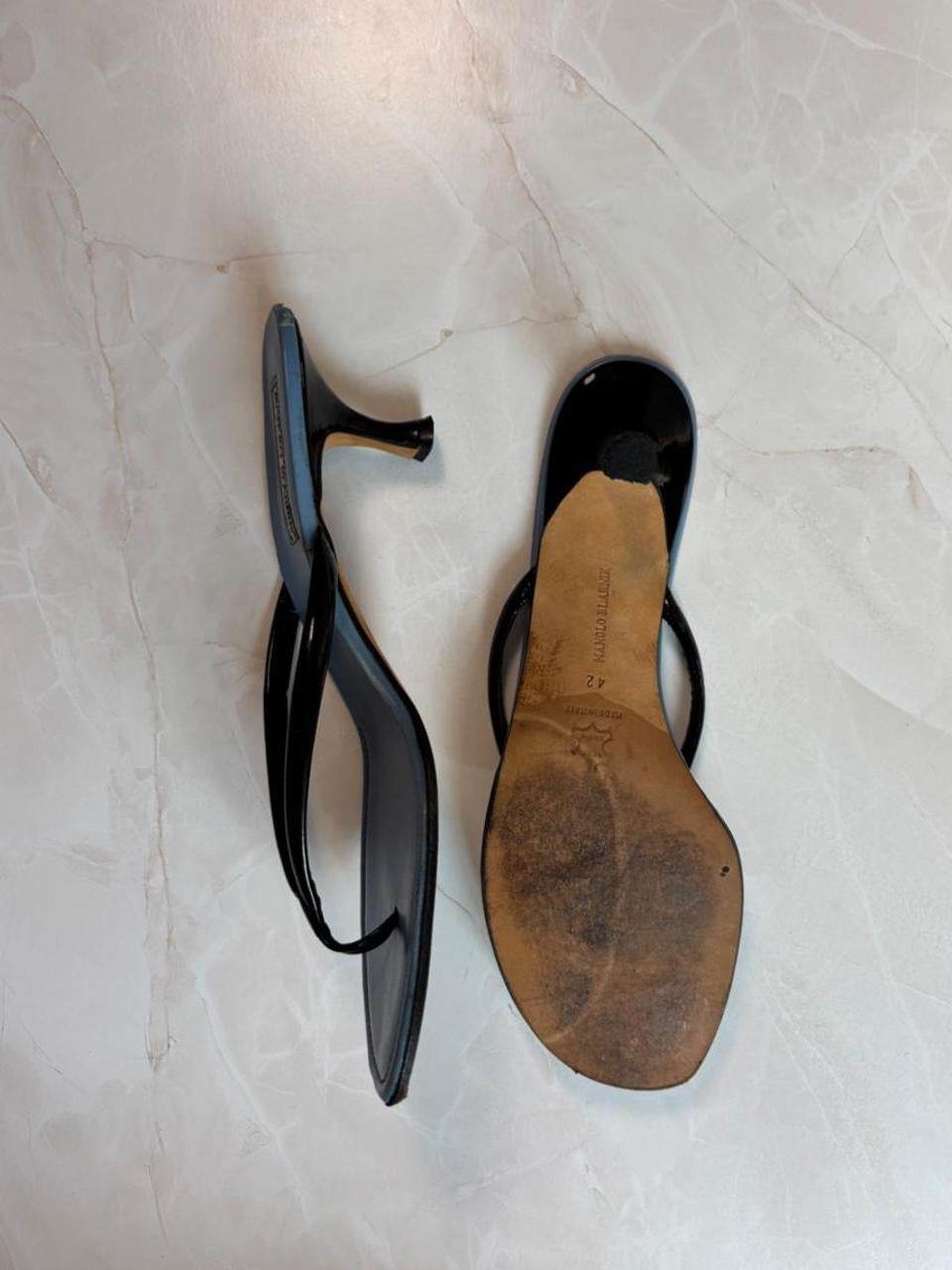 Manolo Blahnik EU 42 Black Patent Leather Thong Sandal