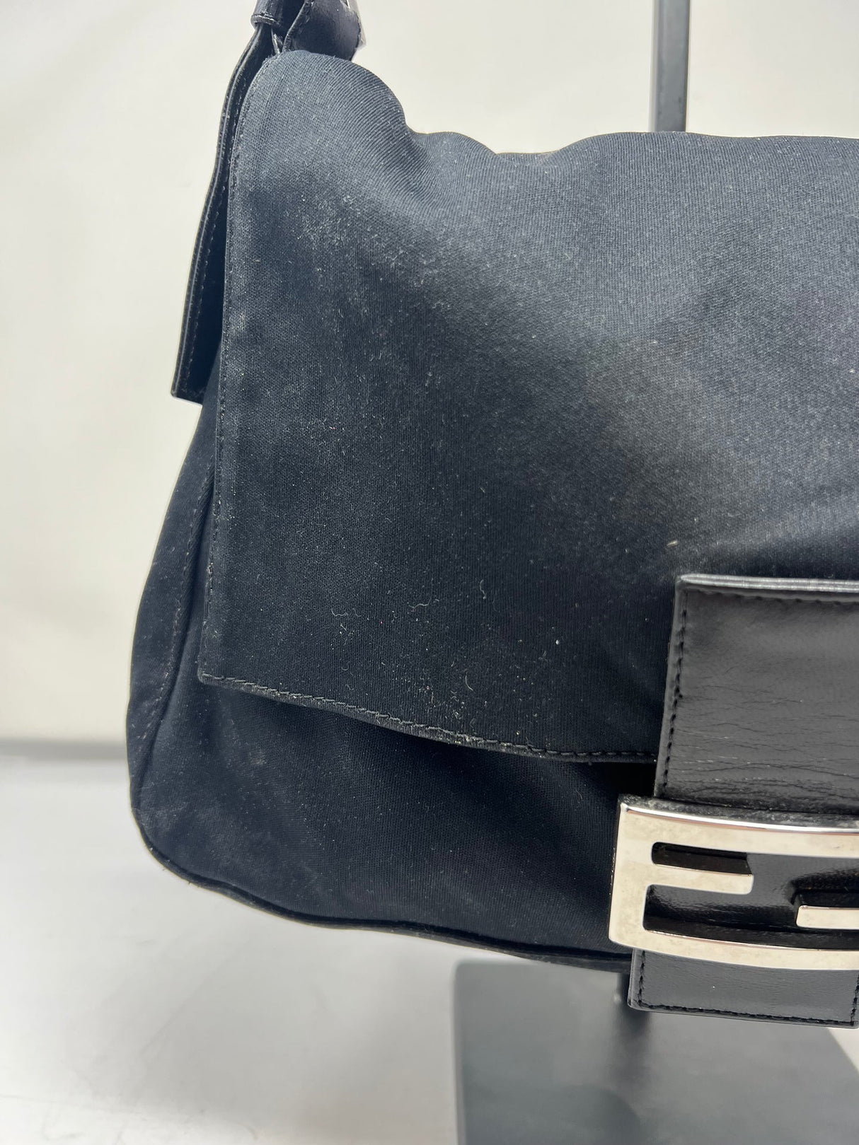 #69 Fendi Mamma Baguette Black neoprene Leather