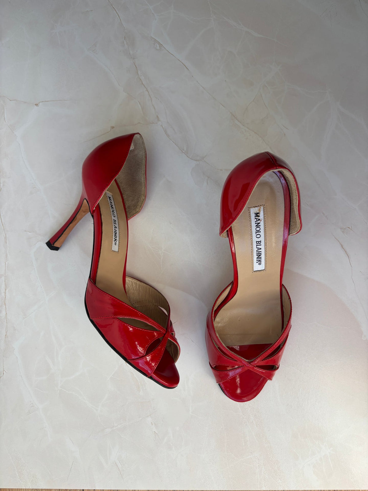Manolo Blahnik EU 38 Red Patent Leather Crossover Open Toe Sandal