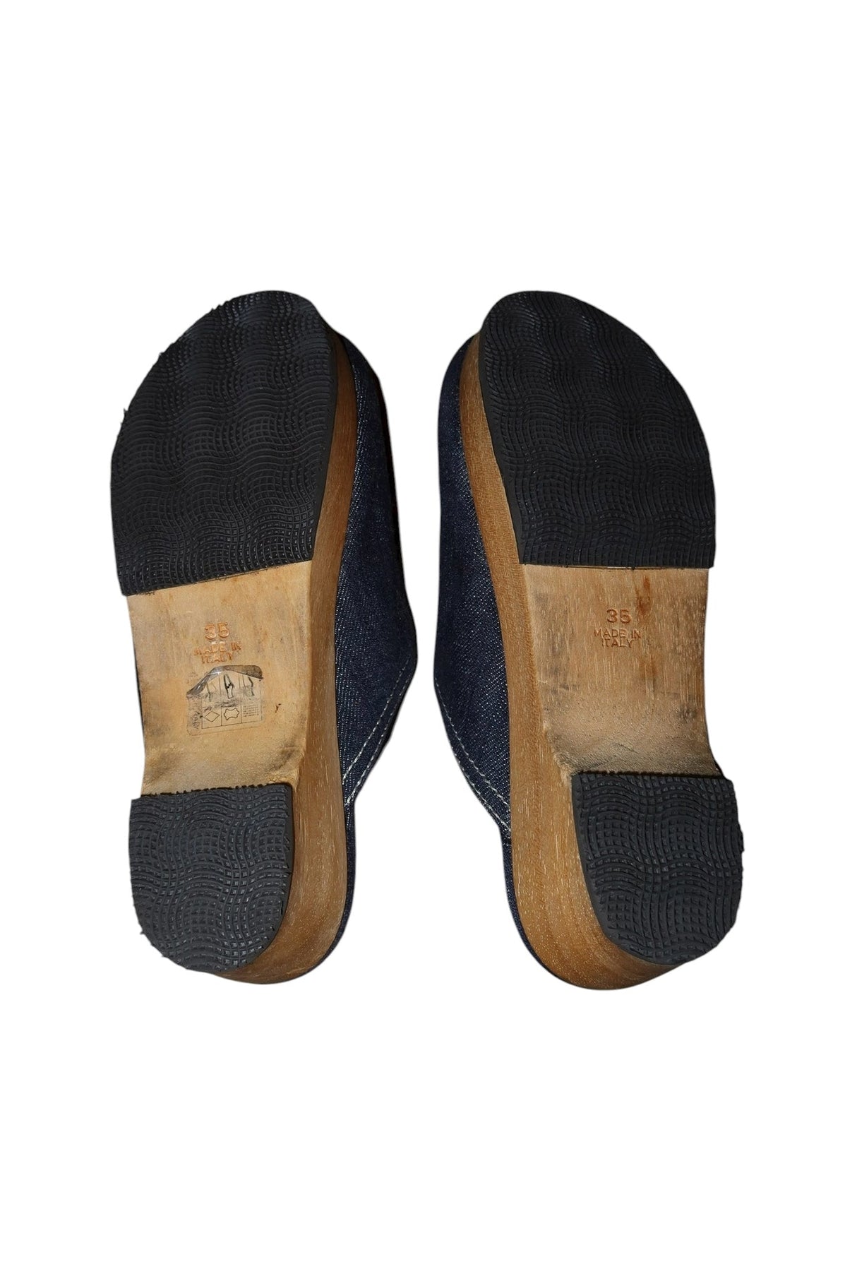 Chanel denim CC clogs (35)