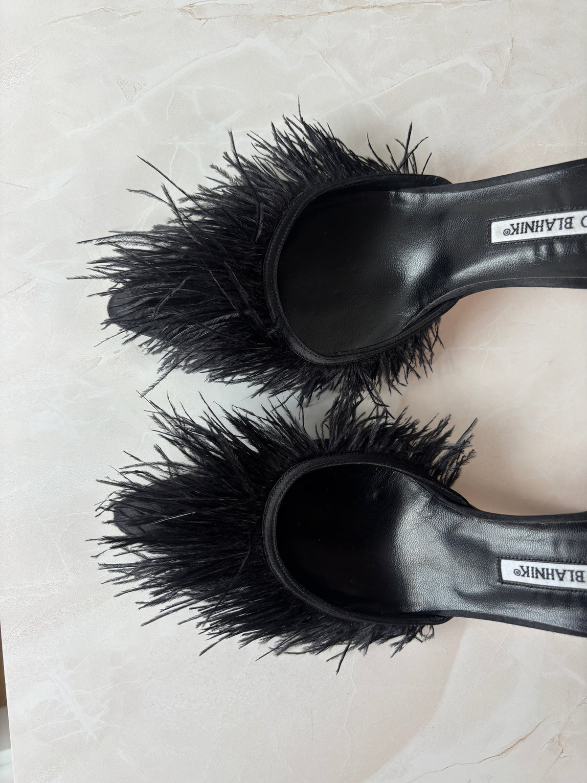 Manolo Blahnik EU 39 Black Satin Ostrich Feather Pointed Mule