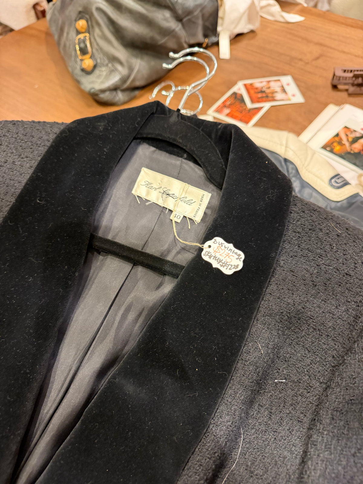 Karl Lagerfeld Blazer Velvet Lapels with velvet buttons size 40