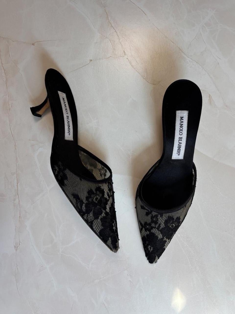 Manolo Blahnik EU 36 Black Lace Pointed Toe Mule