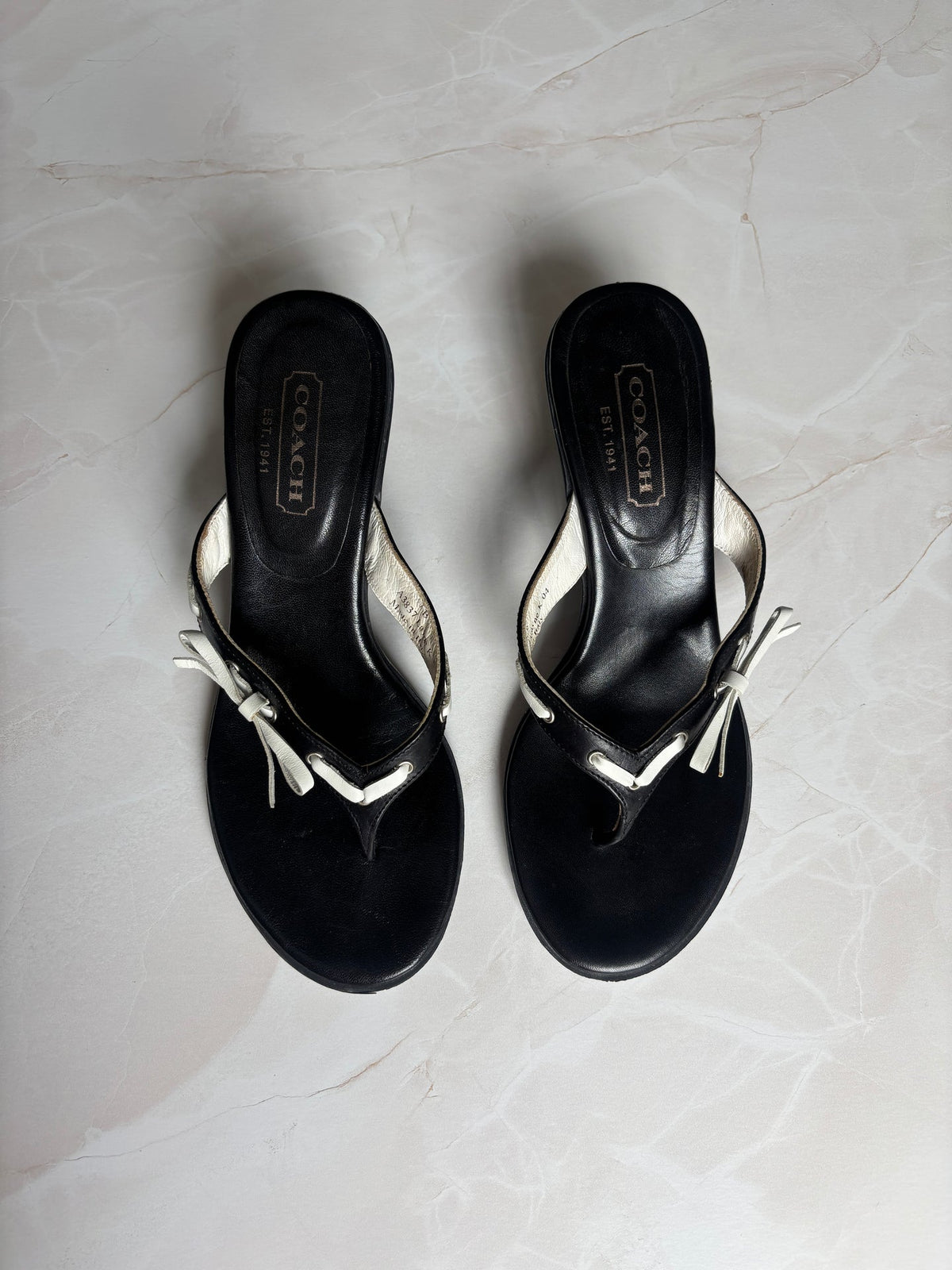 Coach US 7 Black Leather Thong Sandal