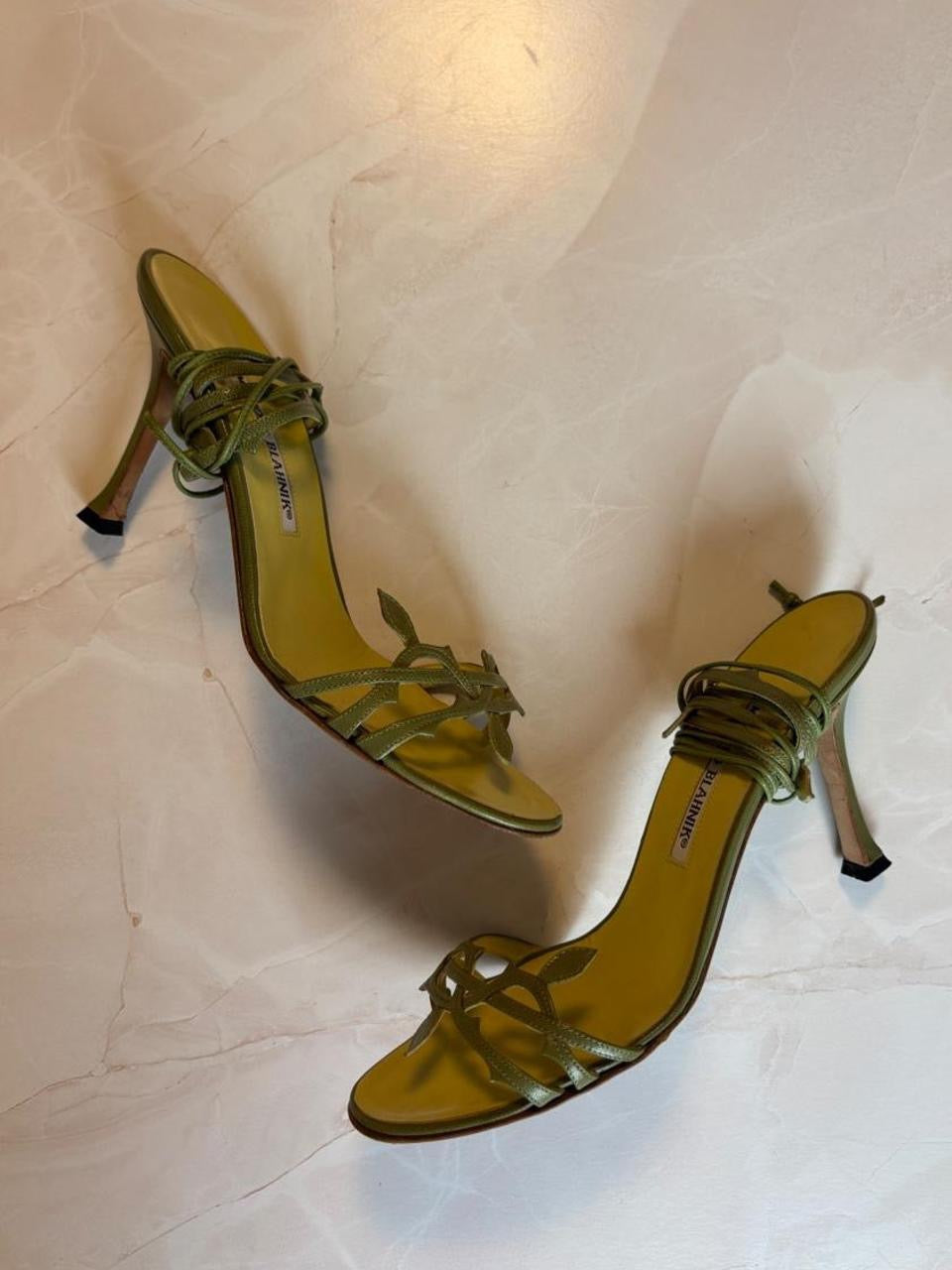 Manolo Blahnik EU 37 Forest Green Leather Strappy Sandal