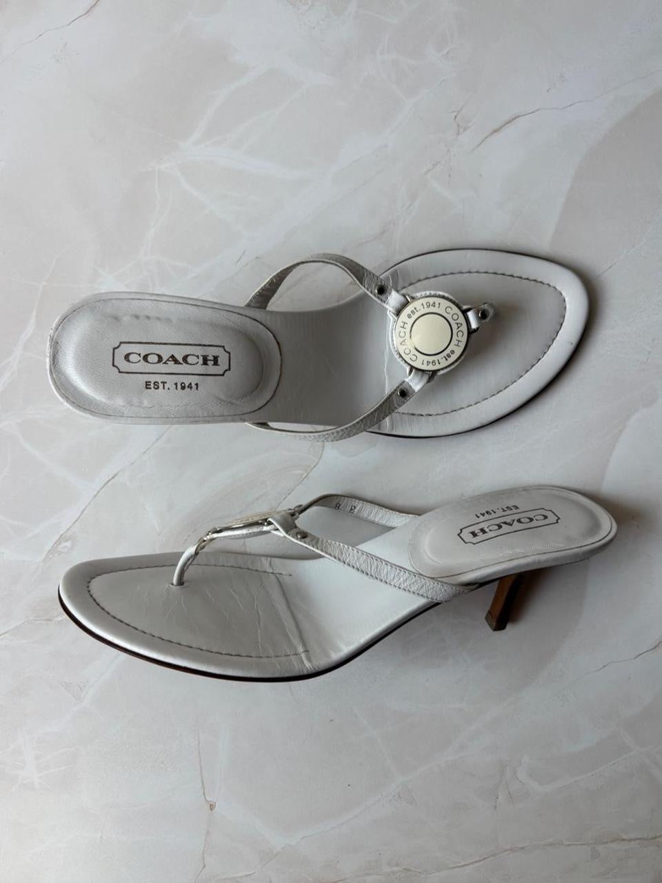 Coach US 8 White Leather Thong Sandal