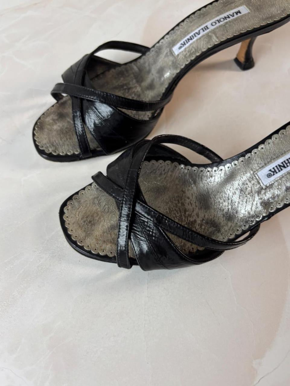Manolo Blahnik EU 37.5 Black Leather Crossover Strap Open Toe Kitten Heel Mule