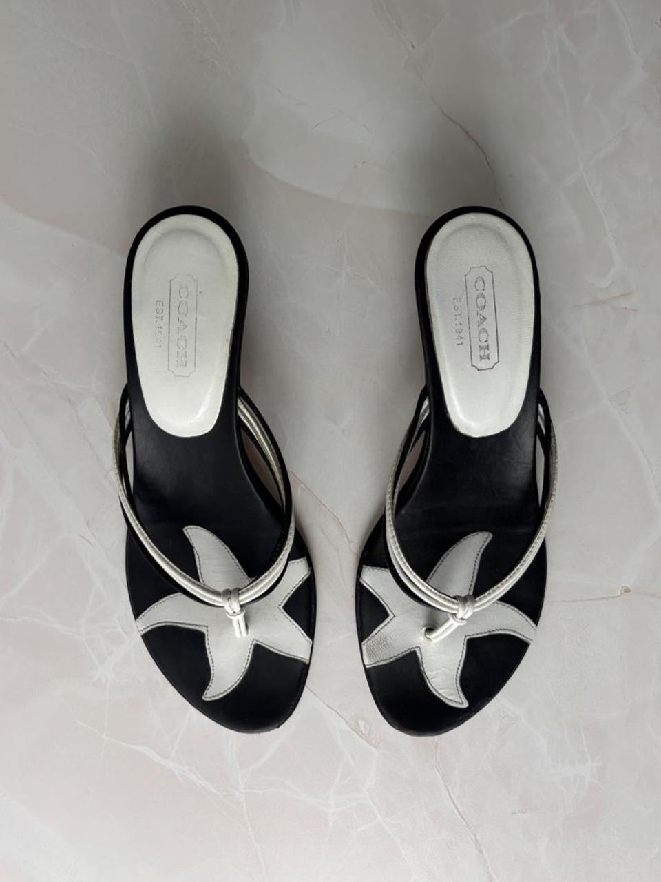 Coach US 8.5 Black and White Leather Open Toe Thong Sandal