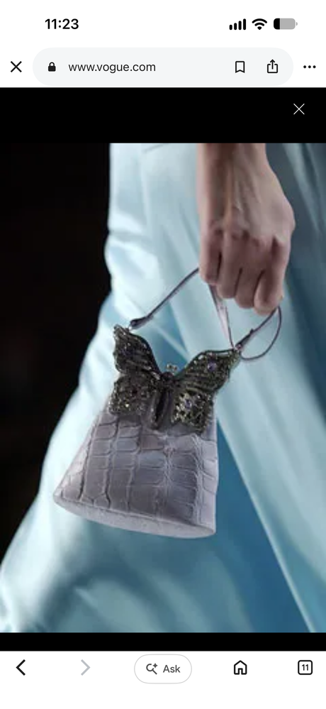 Authentic Vintage Valentino Garavani Spring/Summer 2004 Rhinestone Butterfly Lambskin Leather Shoulder Bag – Pastel Lilac