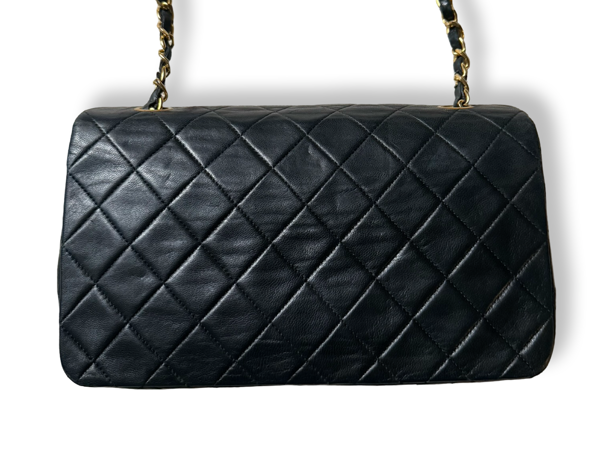 Chanel Vintage Classic Full Flap Black authentic lambskin 24k gold hardware