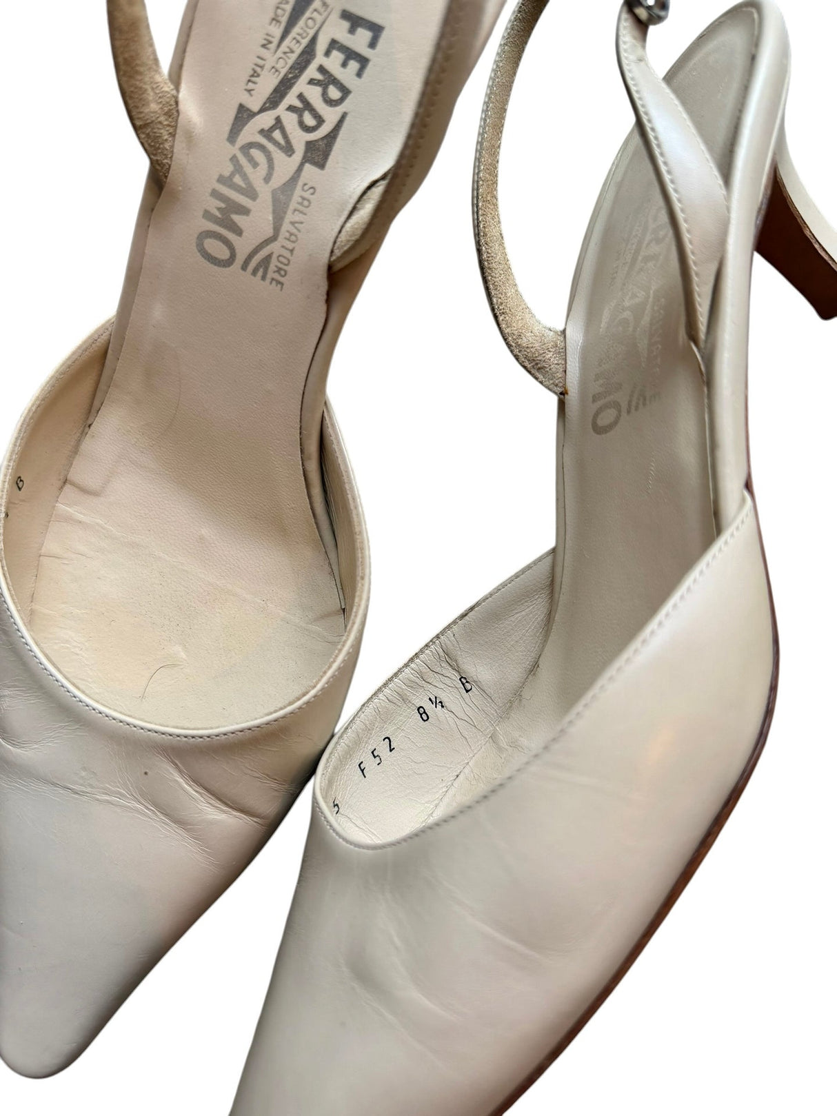 Salvatore Ferragamo ivory slingback heels (8.5)