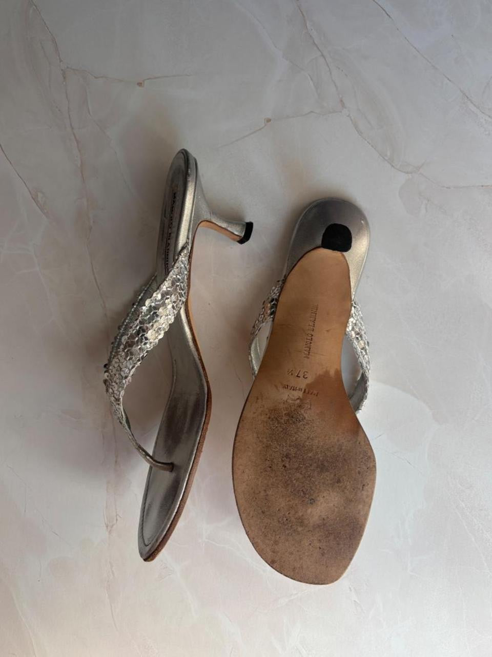 Manolo Blahnik EU 37.5 Silver Leather Thong Sandal