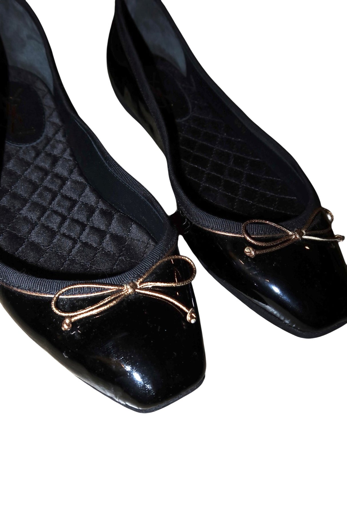 Yves Saint Laurent black patent leather ballerina flats with gold bows (36.5)