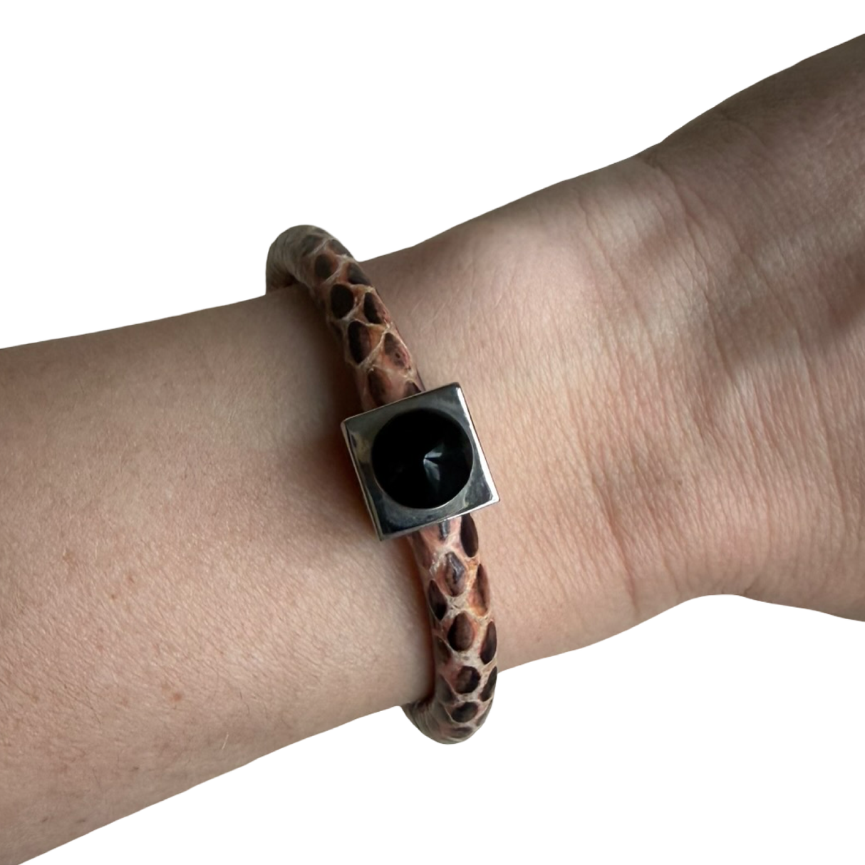 Fendi Resin Stingray Leather Bangle