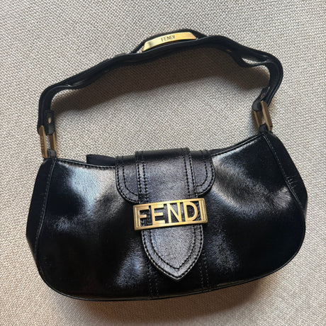 Fendi Shadow Shoulder Bag Vintage Black Leather authentic