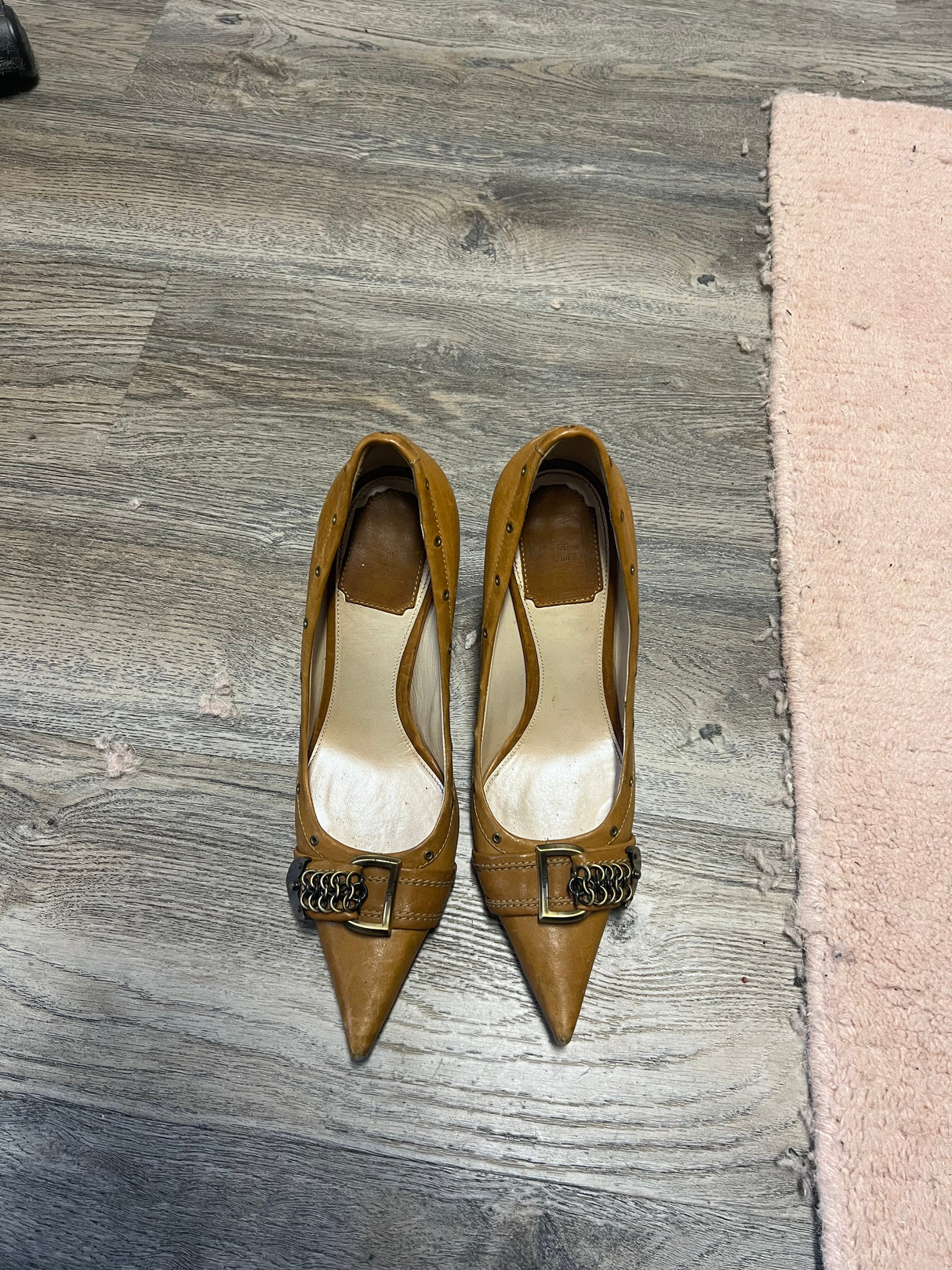 Dior brown pointed toe heels buckle 37