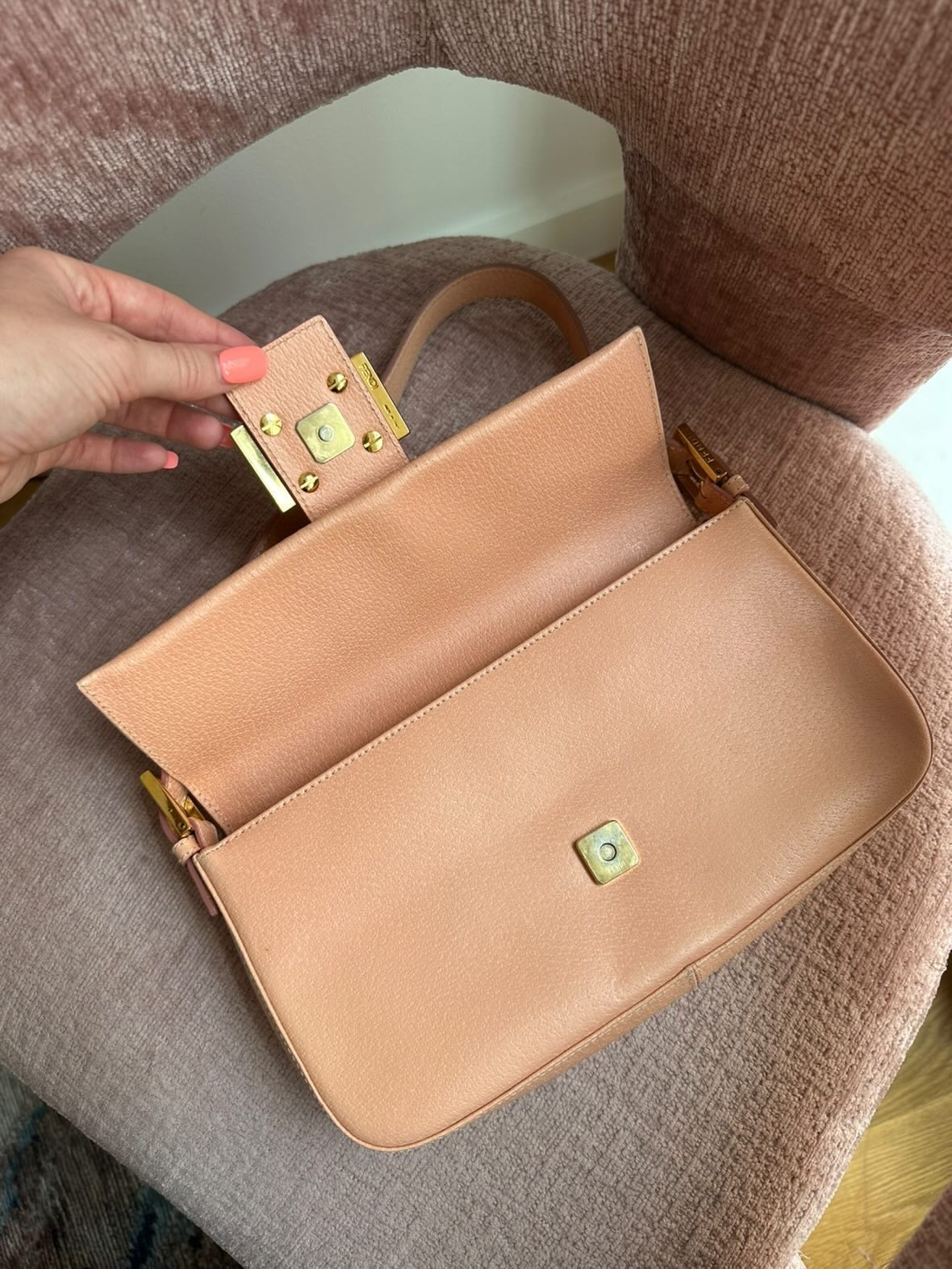 Fendi Baguette Light Pink Textured Leather