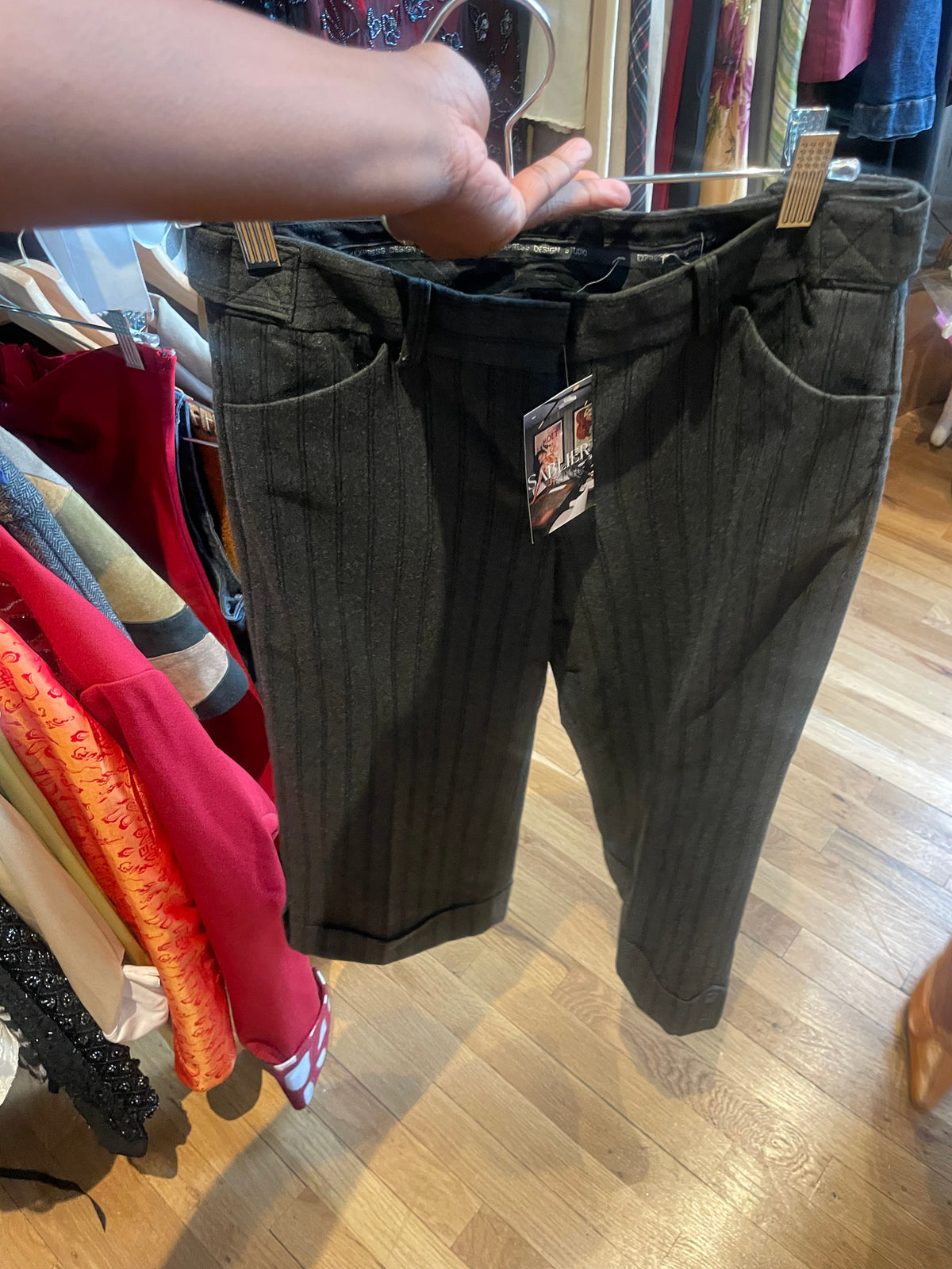 Grey capri pants