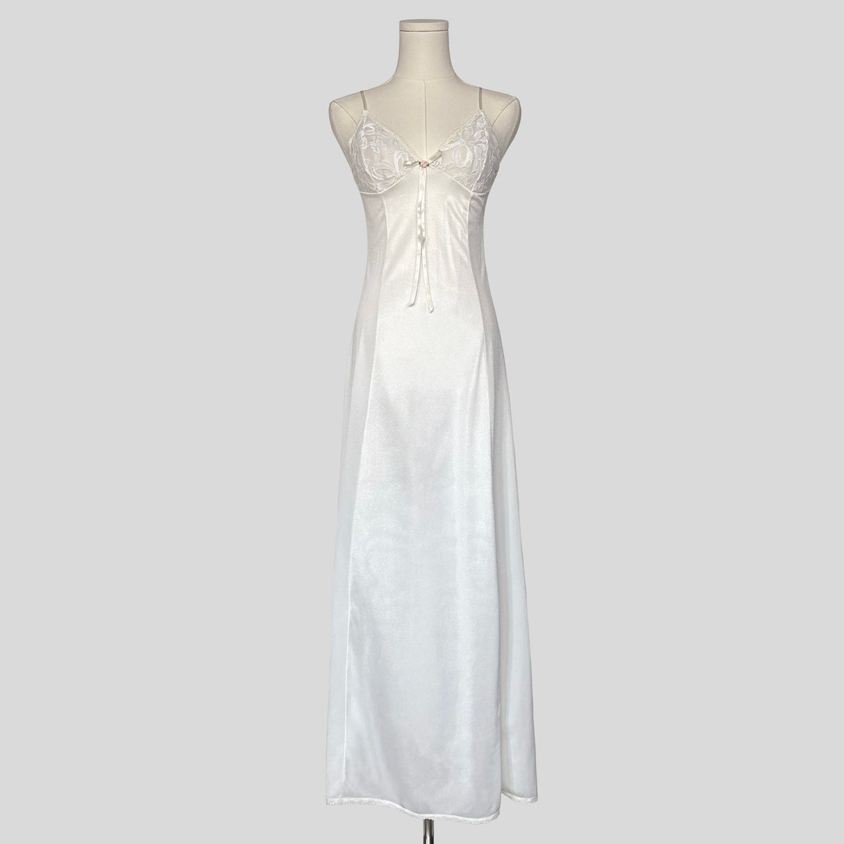 Dainty lace bust gown