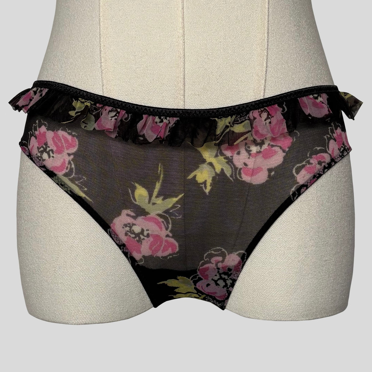 Ruffled babydoll dress with matching panties in black floral