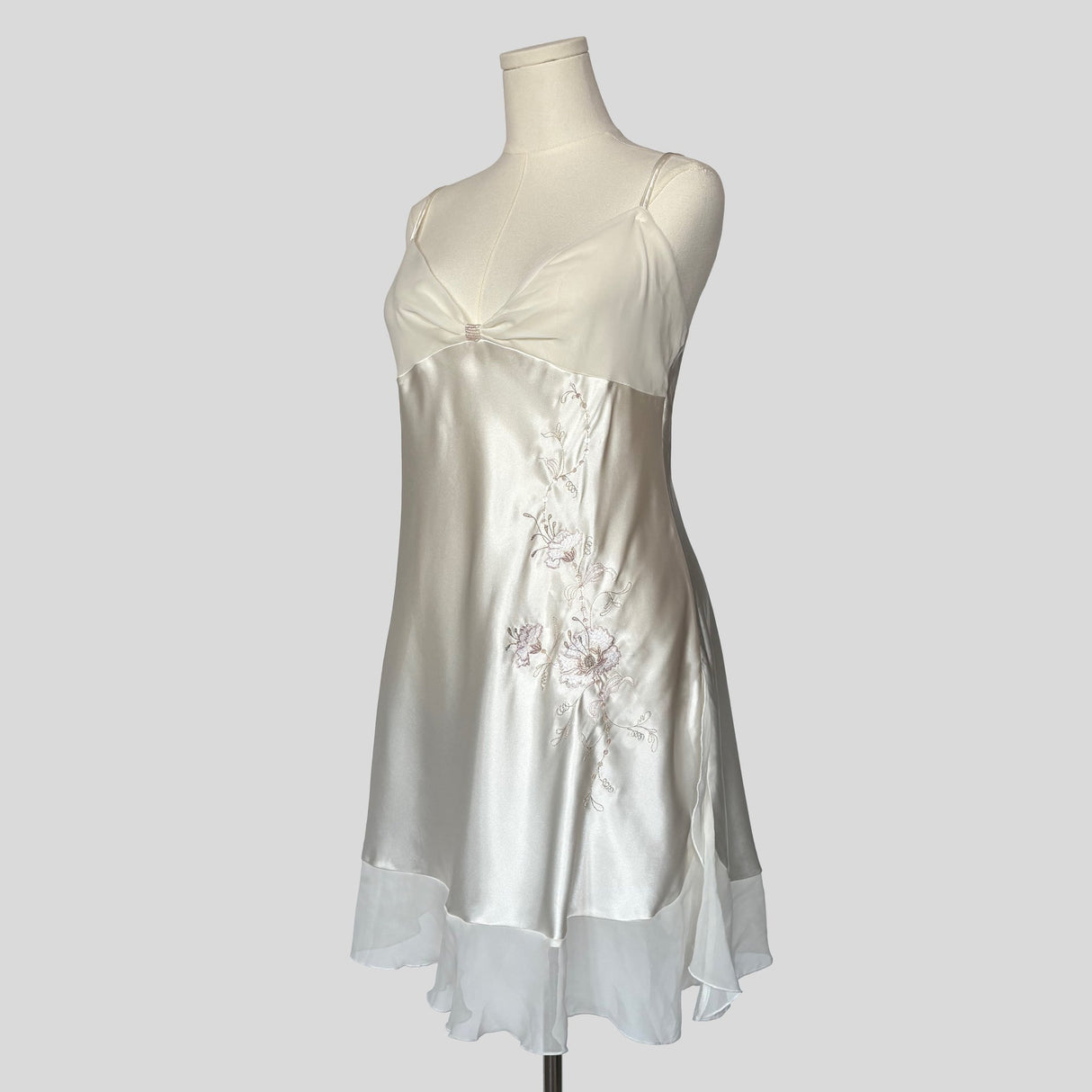 Silky floral embroidered slip